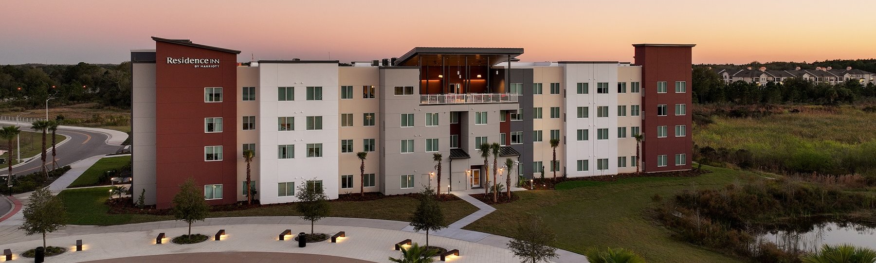 About Skybox Rooftop Bar Wesley Chapel Dining